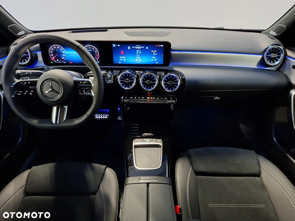 Mercedes-Benz Klasa A 200 AMG Line 7G-DCT - 9