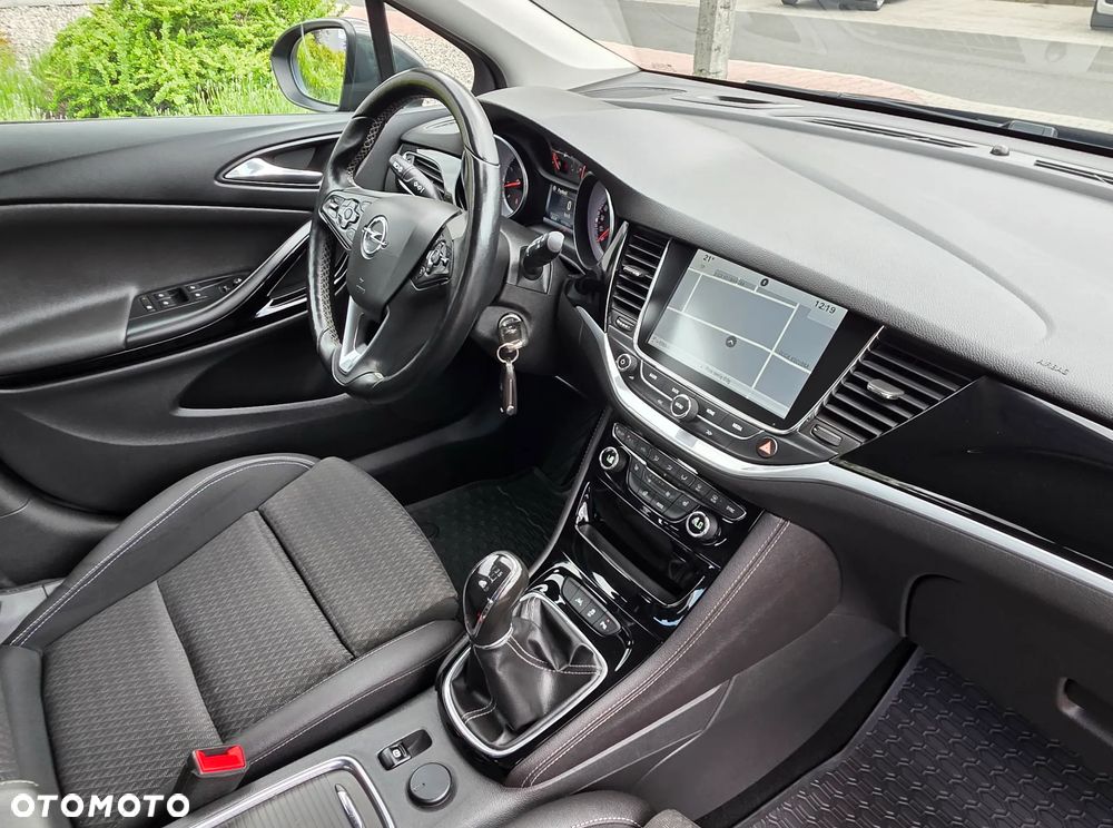 Opel Astra 1.4 Turbo Innovation - 14