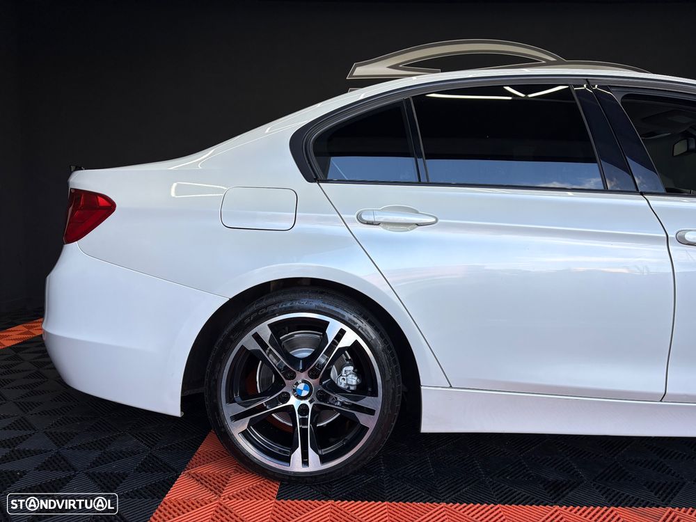 BMW 320 d Efficient Dynamic Edition Modern Line - 26