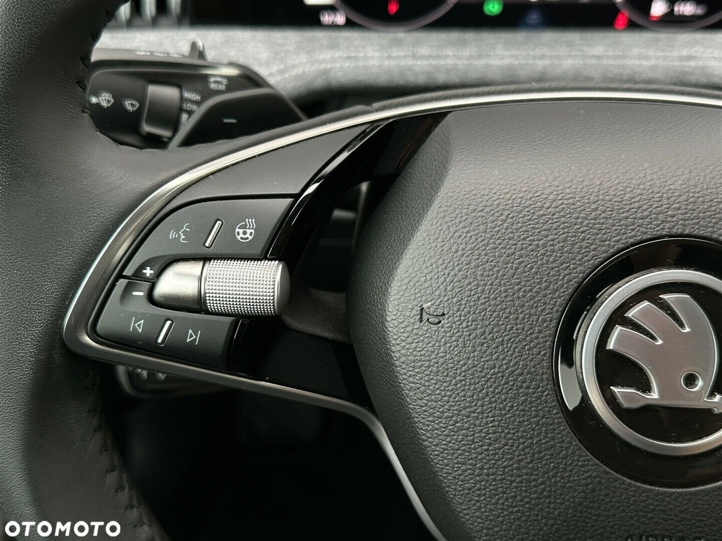 Skoda Superb 2.0 TDI SCR Selection DSG - 20
