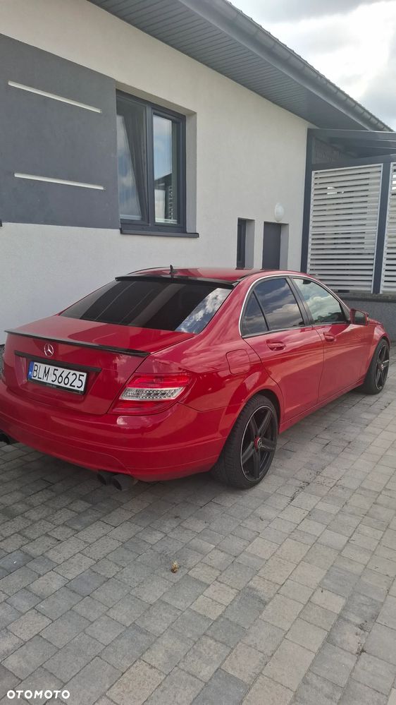 Mercedes-Benz Klasa C 250 CDI BlueEff Avantgarde - 4