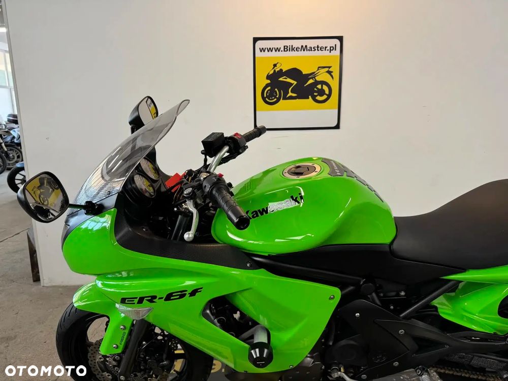 Kawasaki ER - 20