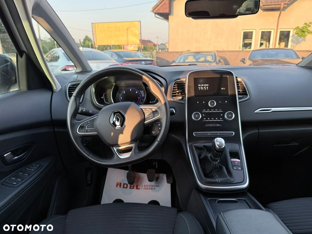Renault Scenic - 21