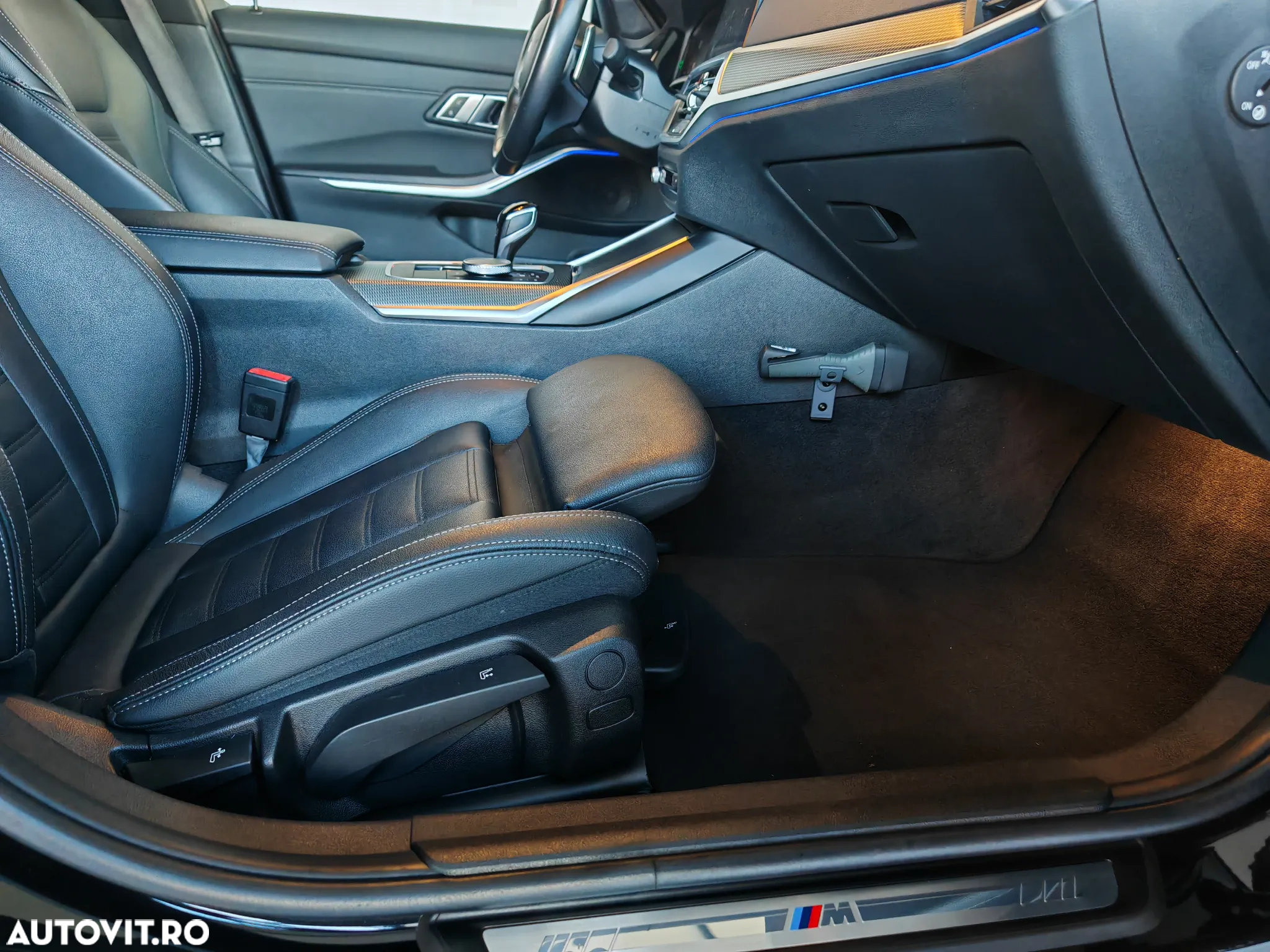 BMW Seria 3 320i Aut. M Sport - 14