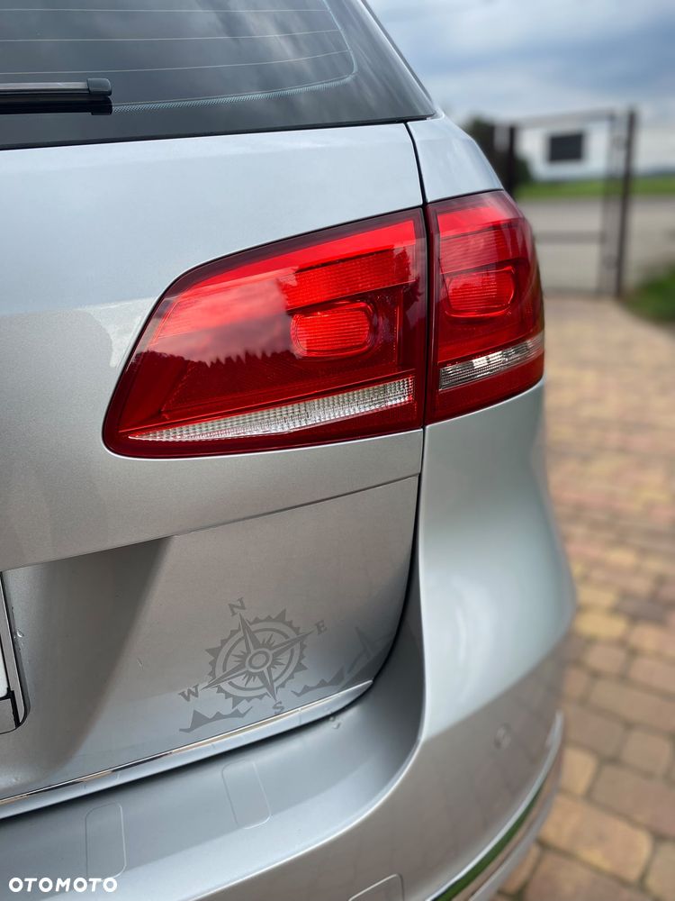 Volkswagen Passat - 23