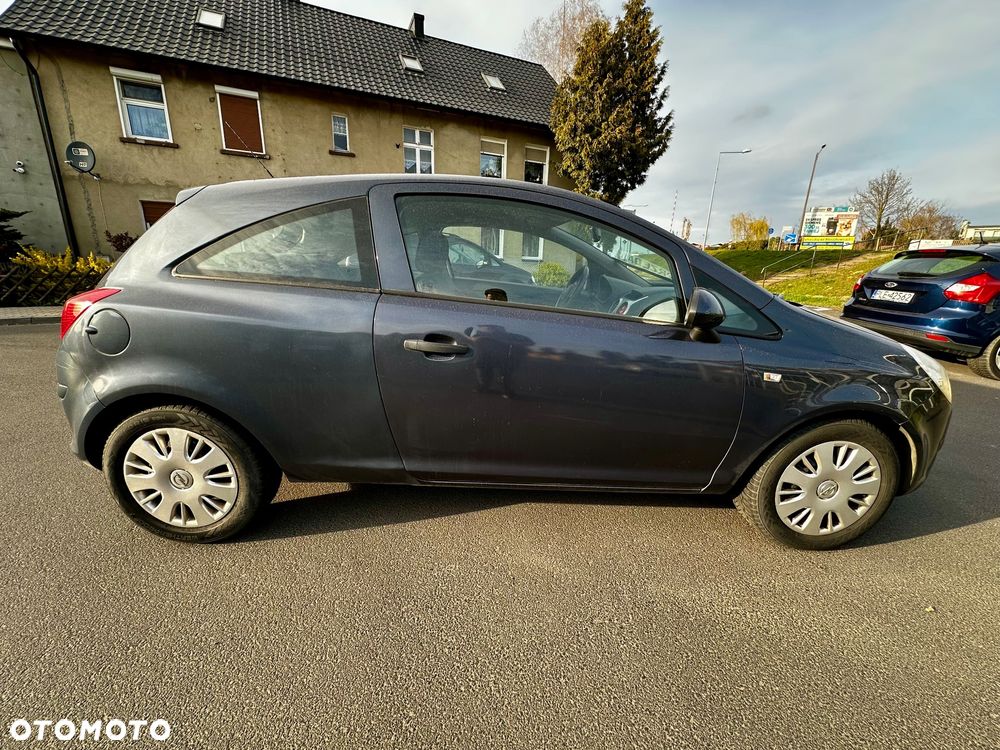 Opel Corsa 1.2 16V Essentia - 4