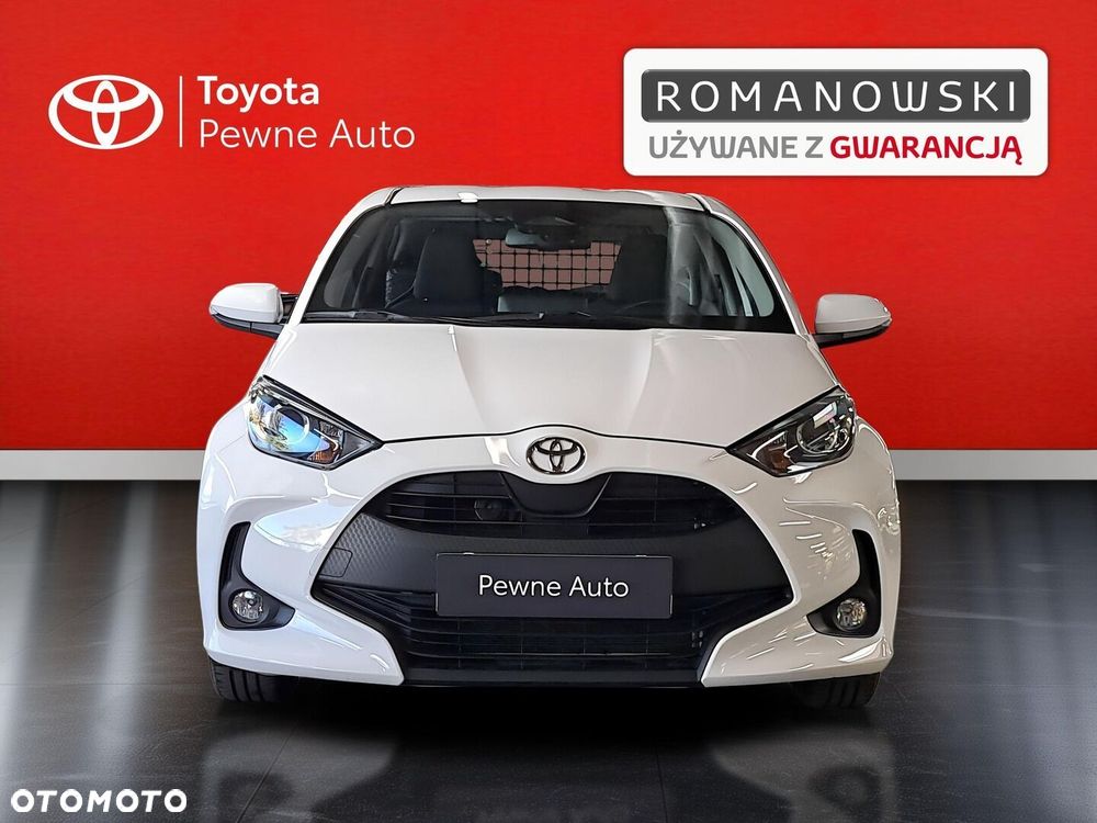 Toyota Yaris 2024 photo 2