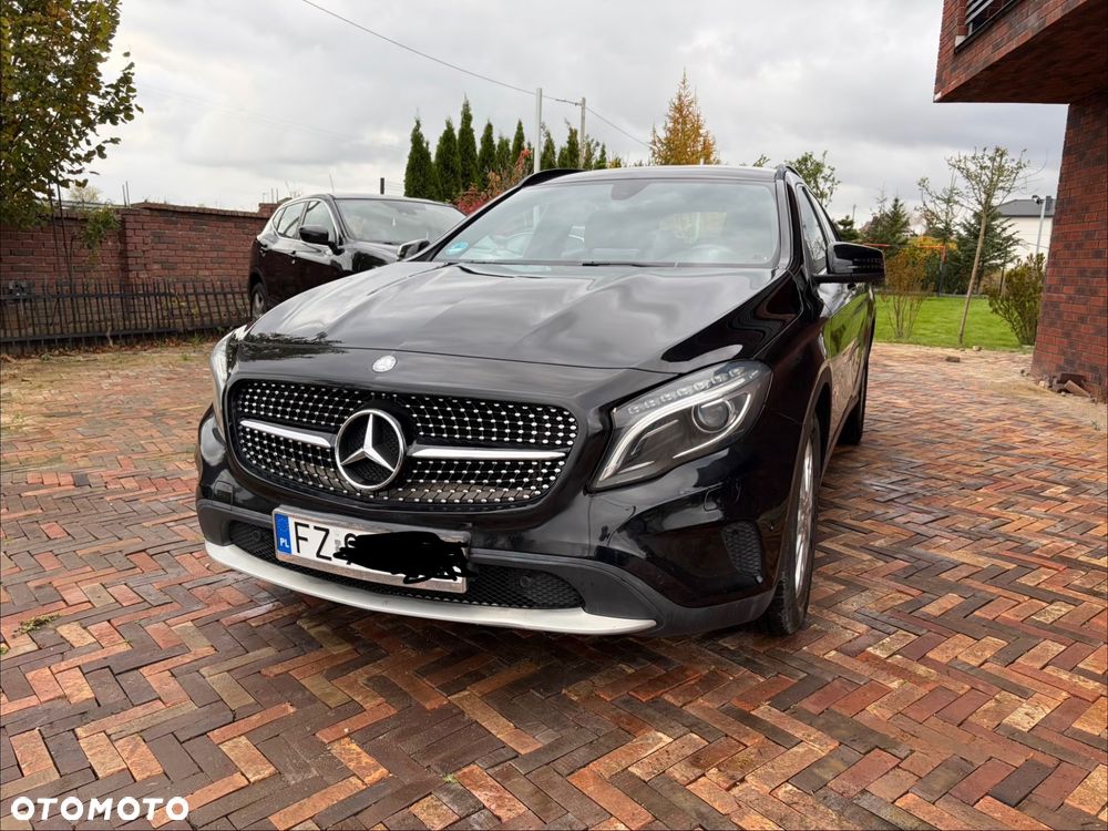 Mercedes-Benz GLA 180 d 7G-DCT - 2
