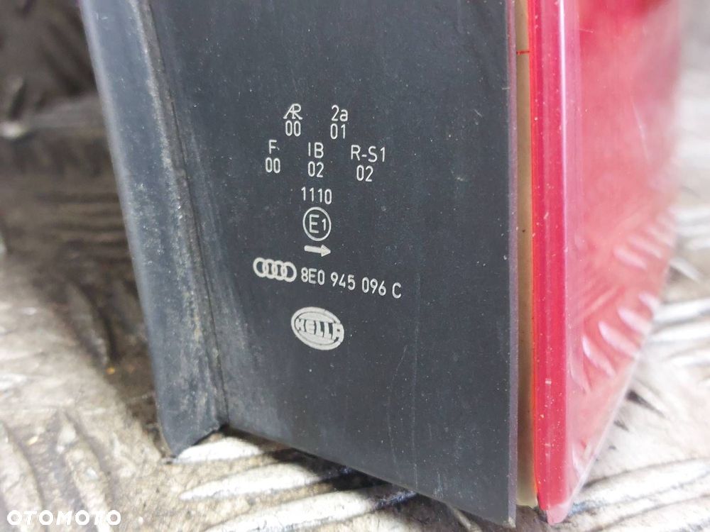 LAMPA PRAWY TYŁ AUDI A4 B6 SEDAN 8E0945096C - 4