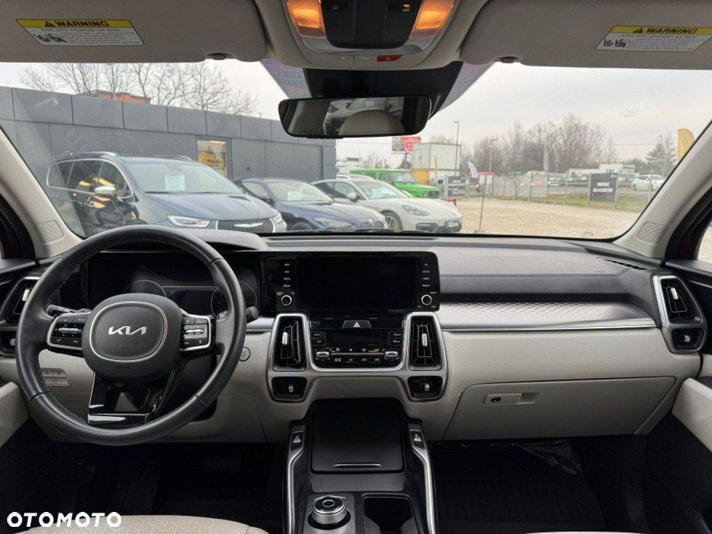 Kia Sorento - 12