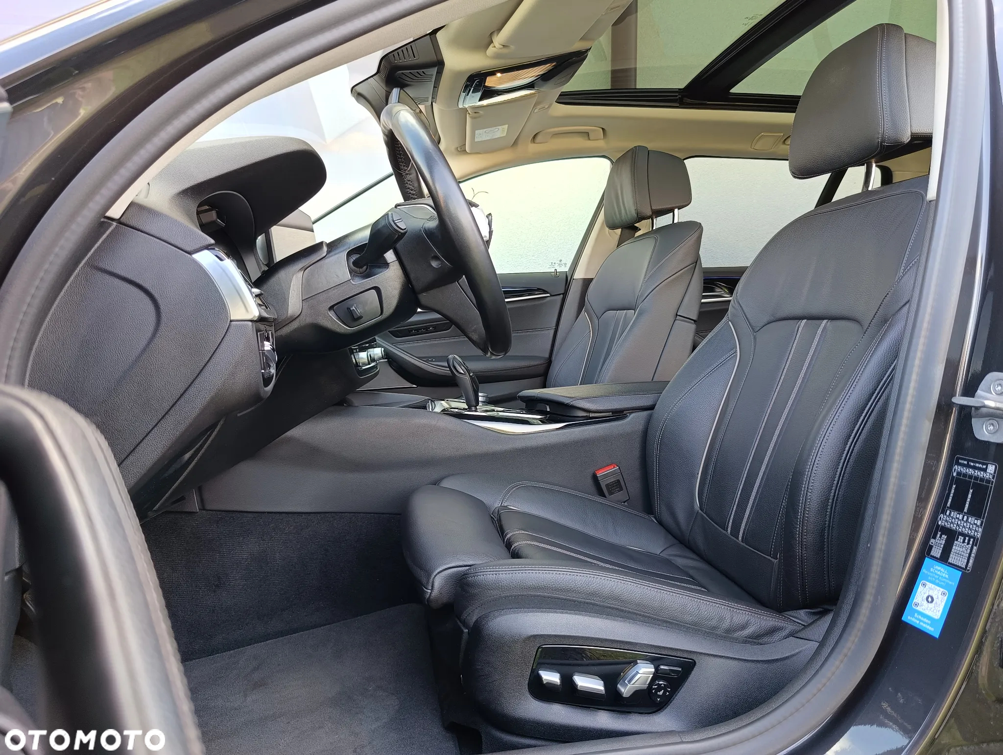 BMW Seria 5 520d Touring Sport Line - 26