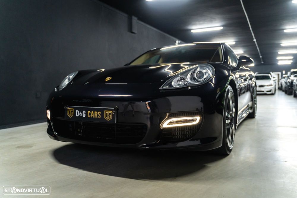 Porsche Panamera Turbo S PDK - 28
