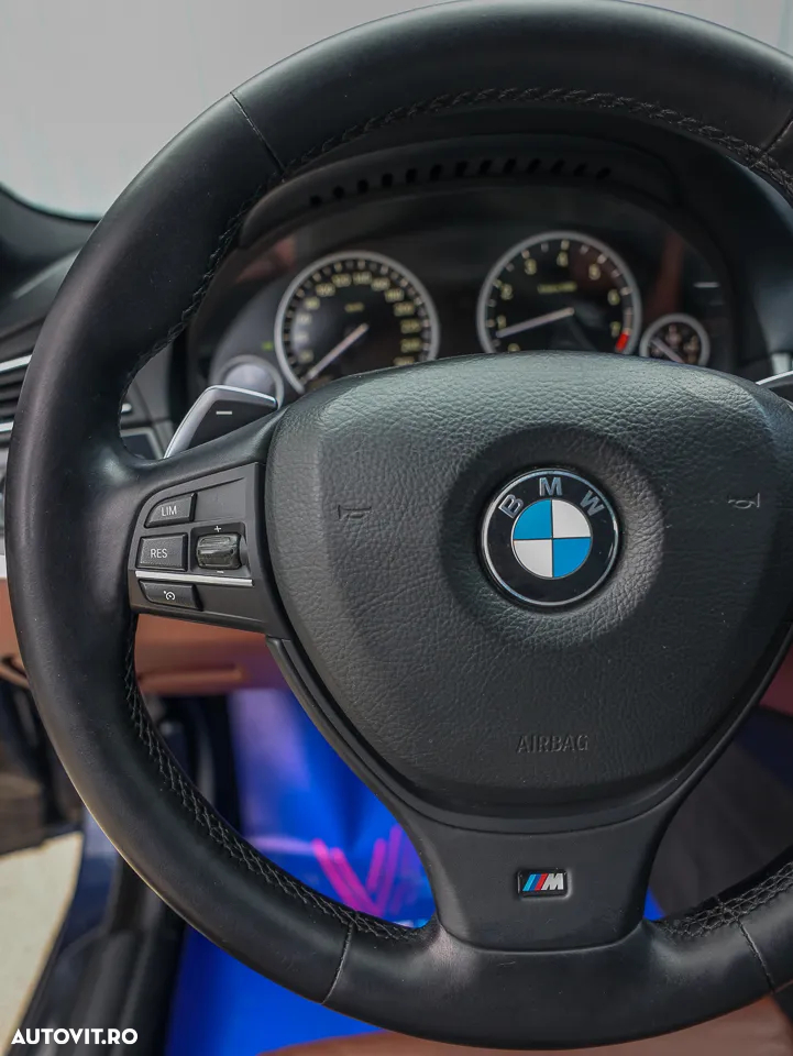 BMW Seria 5 520i Aut. - 13