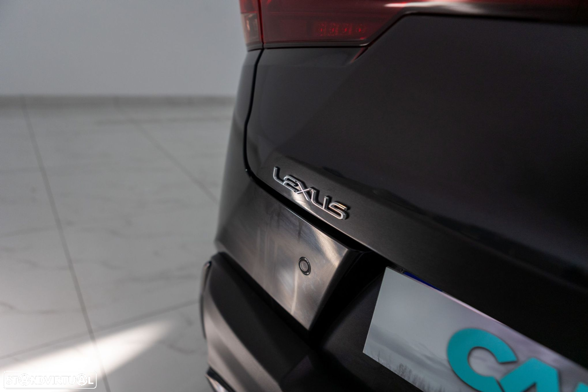 Lexus UX 250h F Sport - 11