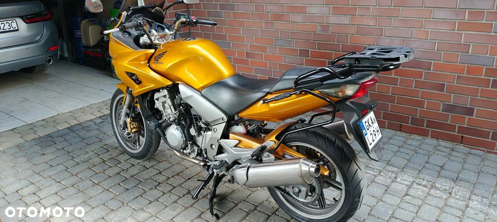 Honda CBF - 2