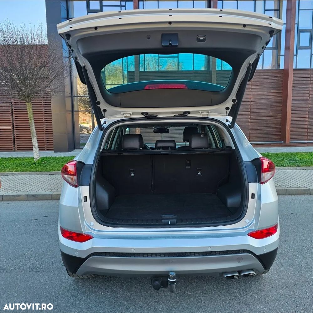 Hyundai Tucson 2.0 CRDI 4WD Automatik Advantage - 14