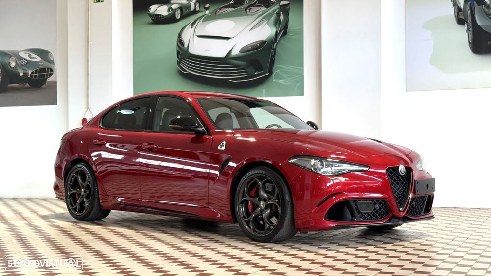 Alfa Romeo Giulia 2.9 V6 Bi-Turbo AT8 Quadrifoglio - 1
