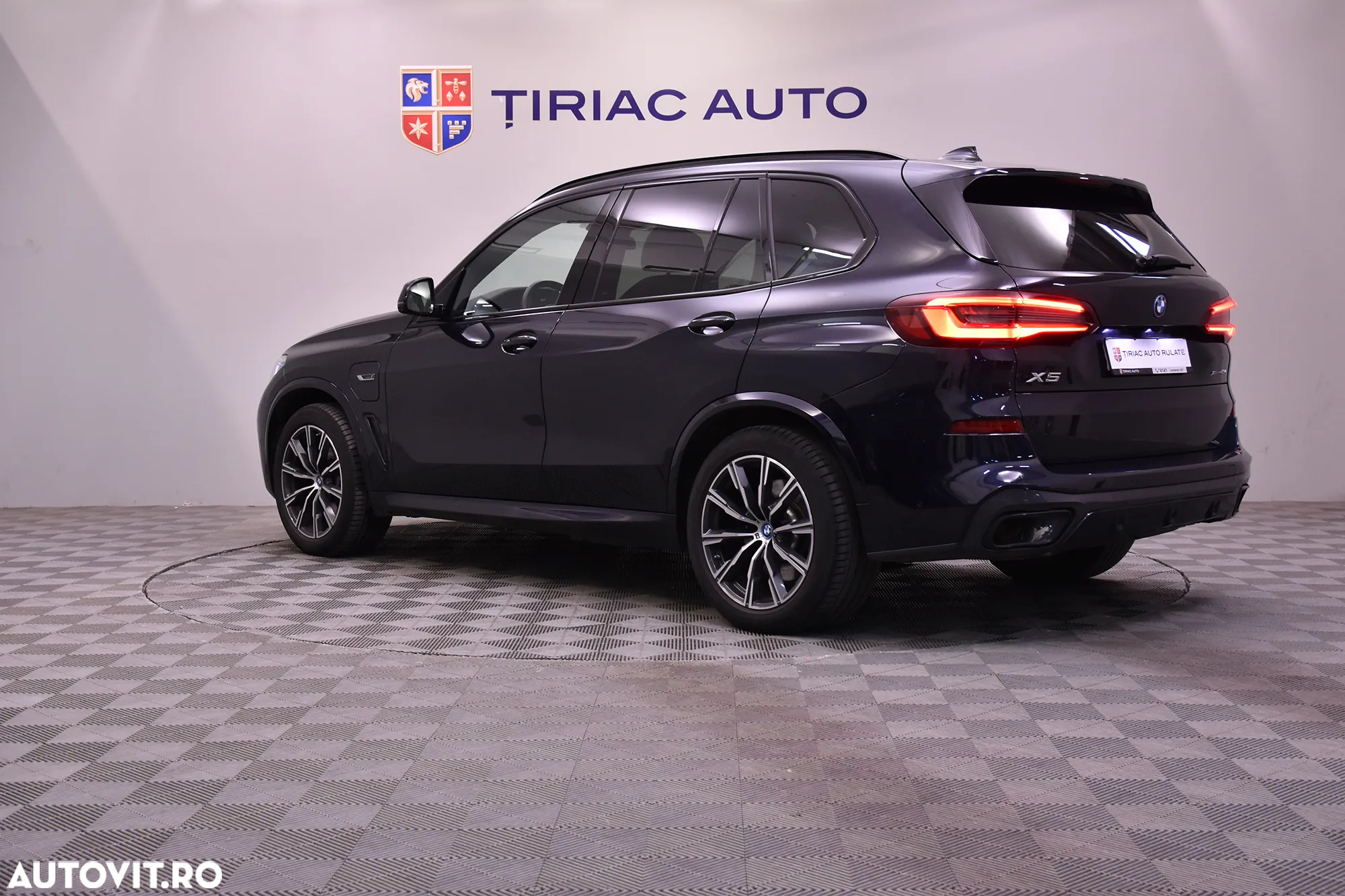 BMW X5 xDrive45e AT PHEV - 3