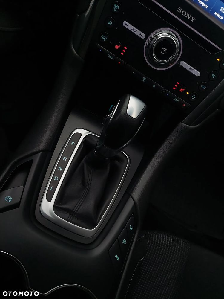 Ford Mondeo 2.0 Hybrid Titanium - 28