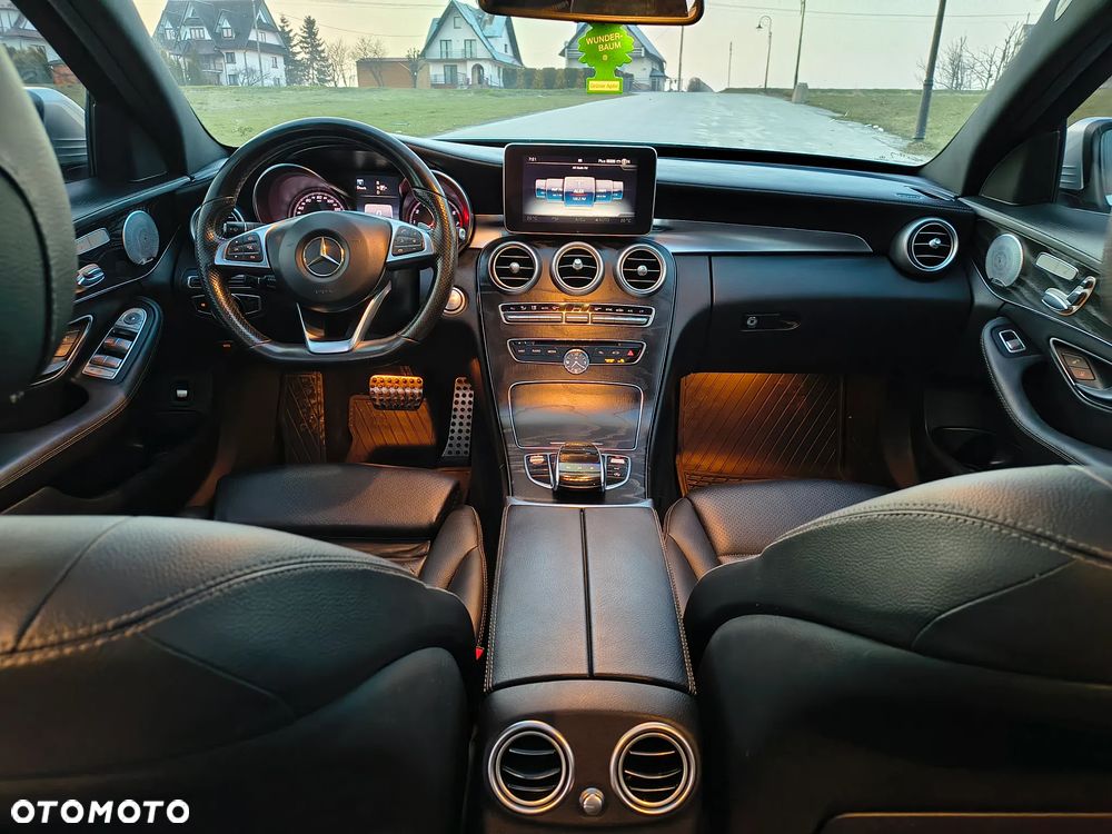 Mercedes-Benz Klasa C 300 7G-TRONIC AMG Line - 11
