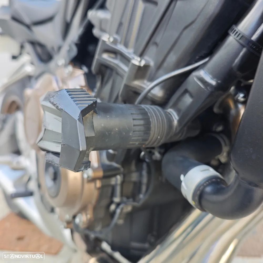 Honda CB 650R - 14