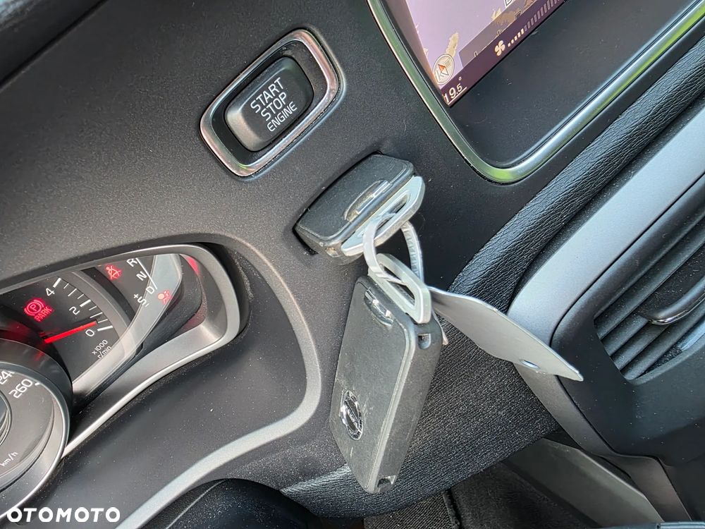 Volvo V40 D2 Geartronic Linje Svart - 16