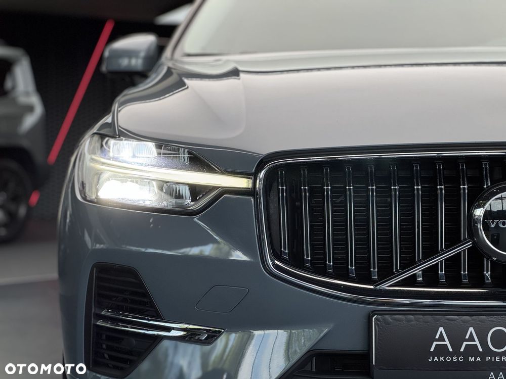 Volvo XC 60 T6 Plug-In Hybrid AWD Inscription - 40