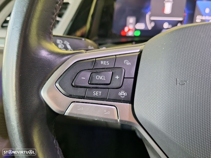 VW Multivan 2.0 TDI Life DSG - 23