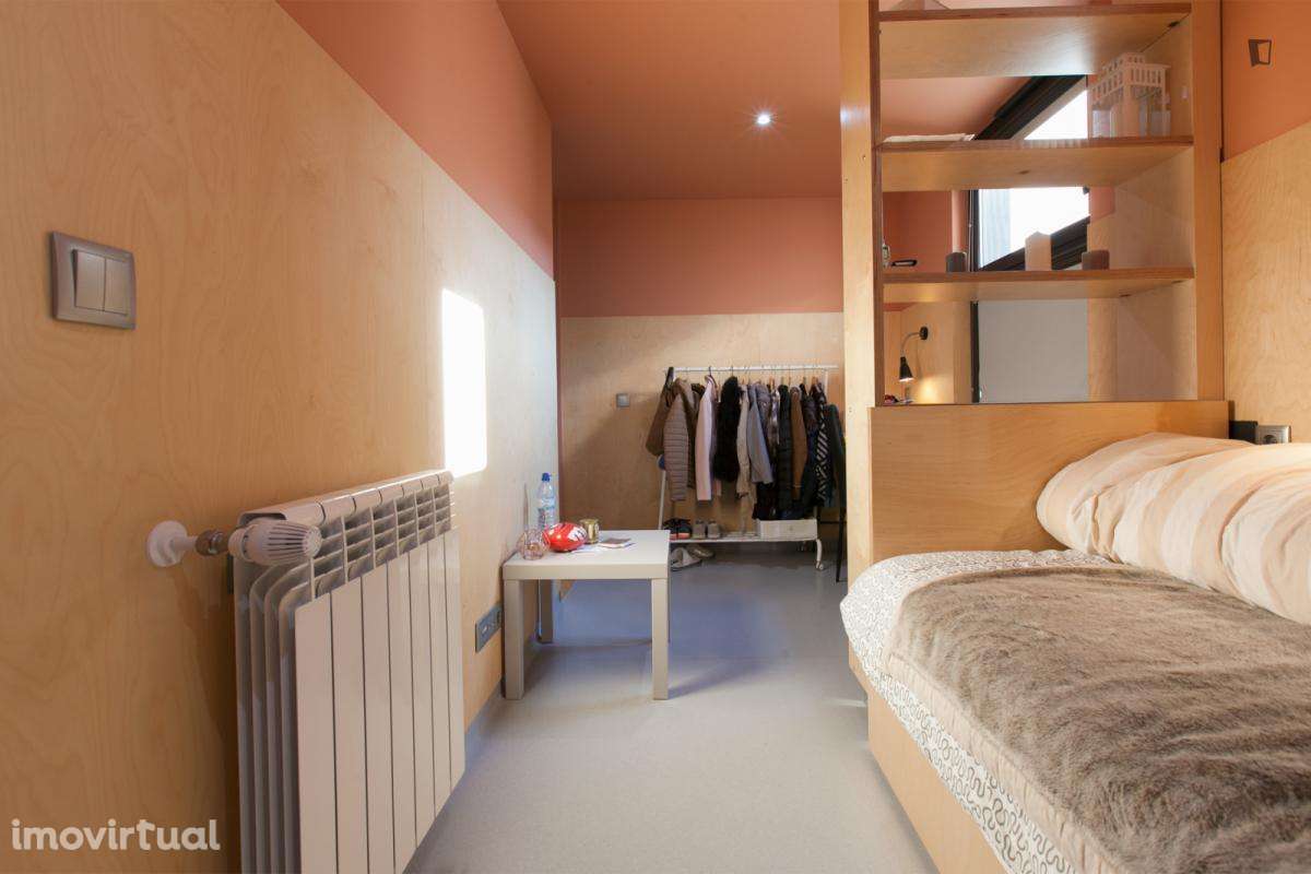 Quarto - localizado em Paranhos Porto - Grande imagem: 4/41