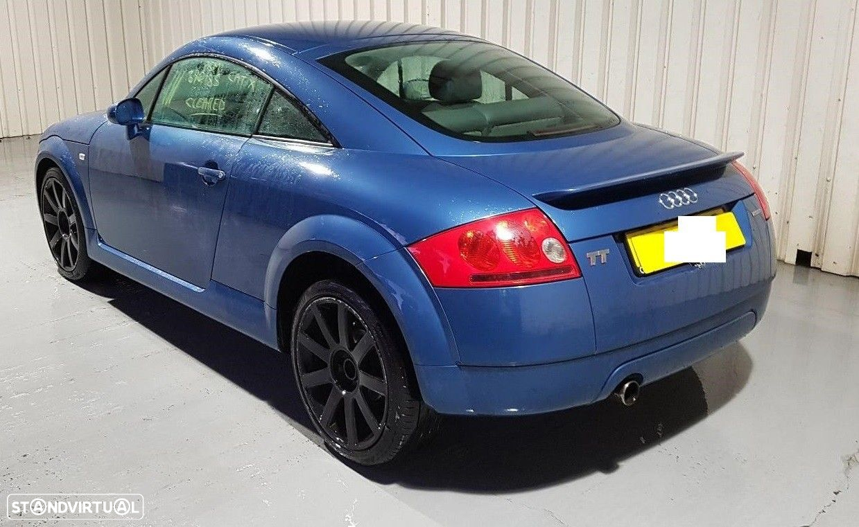 Audi TT 1.8i Quattro 4WD de 2002 disponível para peças - 4