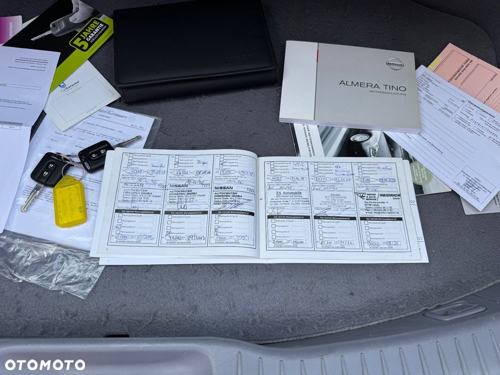 Nissan Almera Tino - 33