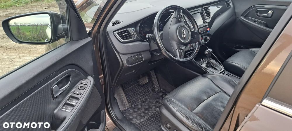 Kia Carens 1.7 CRDi XL 7os - 8