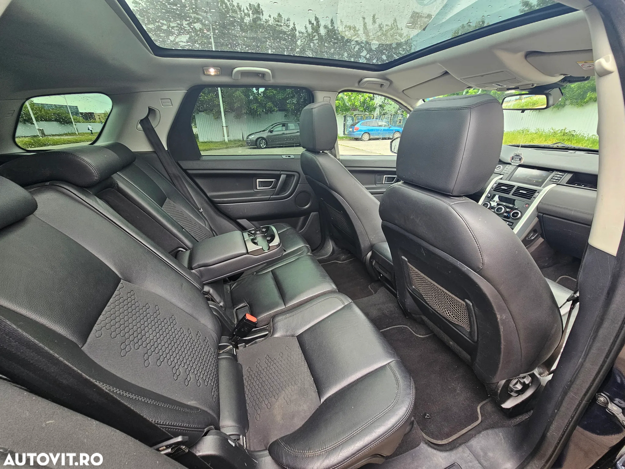 Land Rover Discovery Sport 2.0 l TD4 HSE - 6