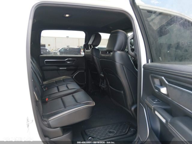 RAM 1500 - 8