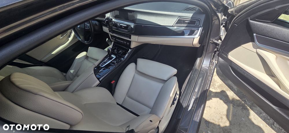 BMW Seria 5 530d xDrive - 20