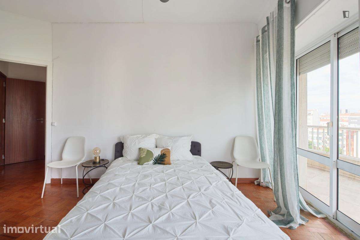 Quarto - localizado em Saldanha Lisbon - Grande imagem: 3/27