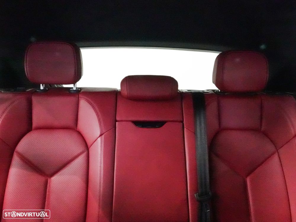 Porsche Macan 2.0T - 33