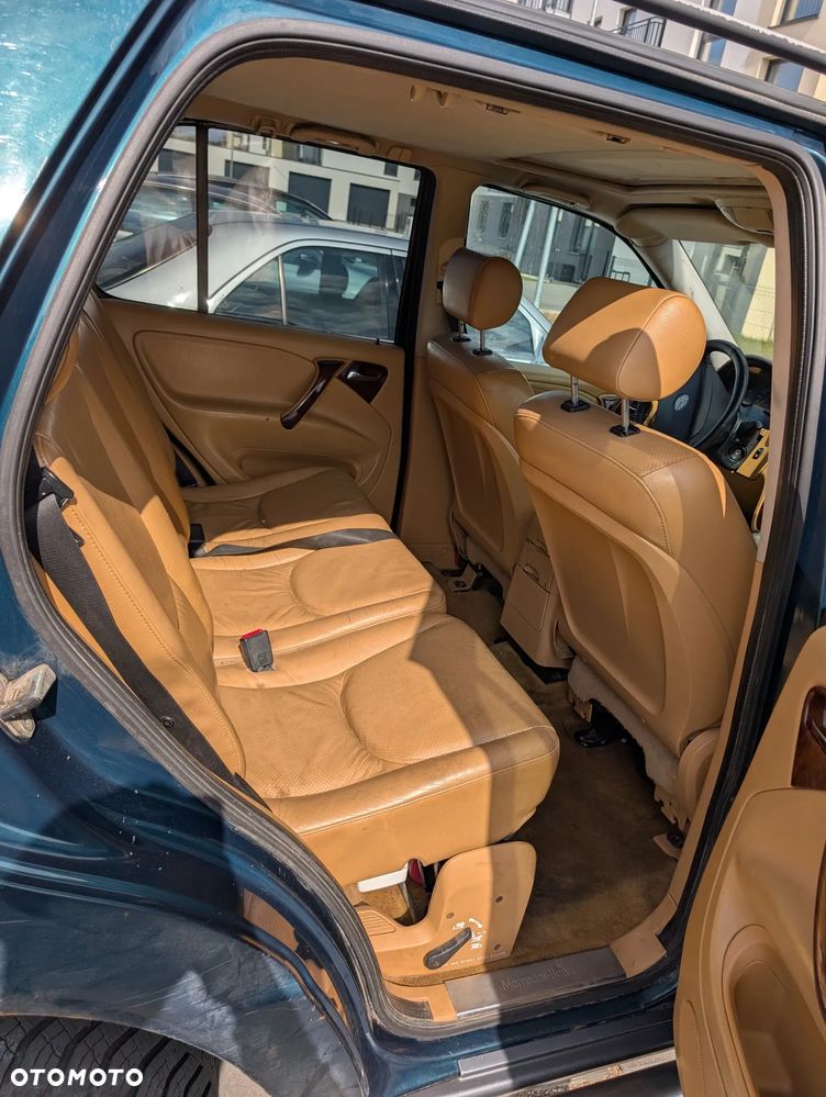 Mercedes-Benz ML 320 - 15