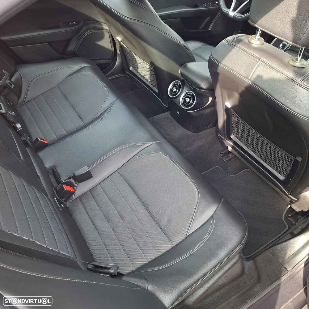 Alfa Romeo Giulia 2.2 D Super AT8 - 21
