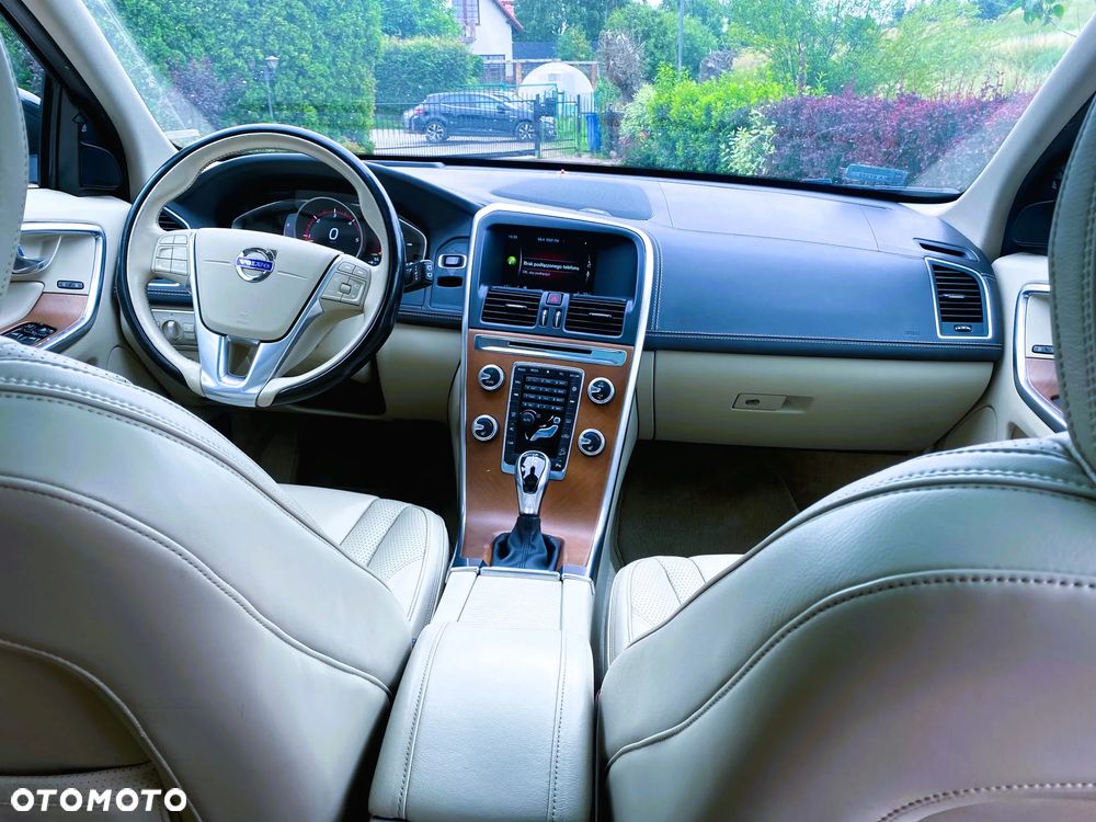 Volvo XC 60 D5 AWD Kinetic - 14