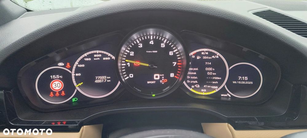 Porsche Cayenne Standard - 14