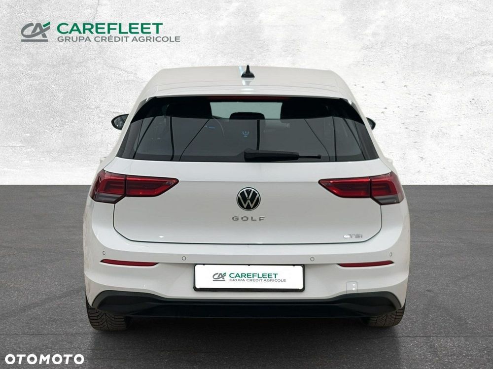 Volkswagen Golf - 6