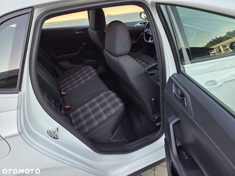 Volkswagen Polo 2.0 TSI OPF DSG GTI - 11