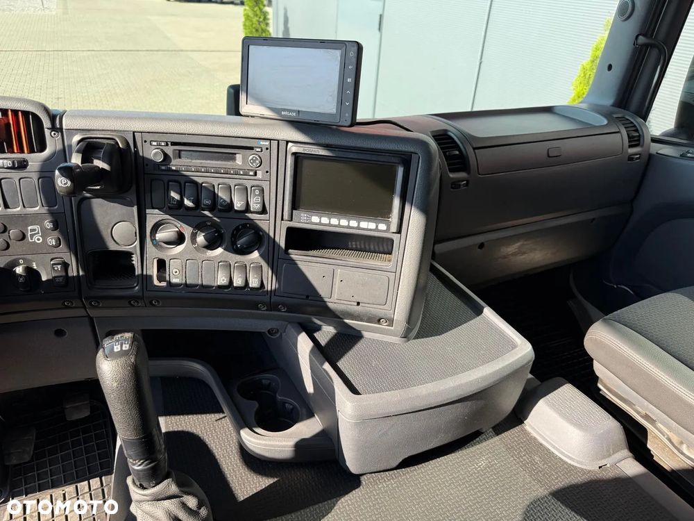 Scania SCANIA G 320 // 6x2 6x4 // platforma z żurawiem FASSI F425RA.2.24 - 40