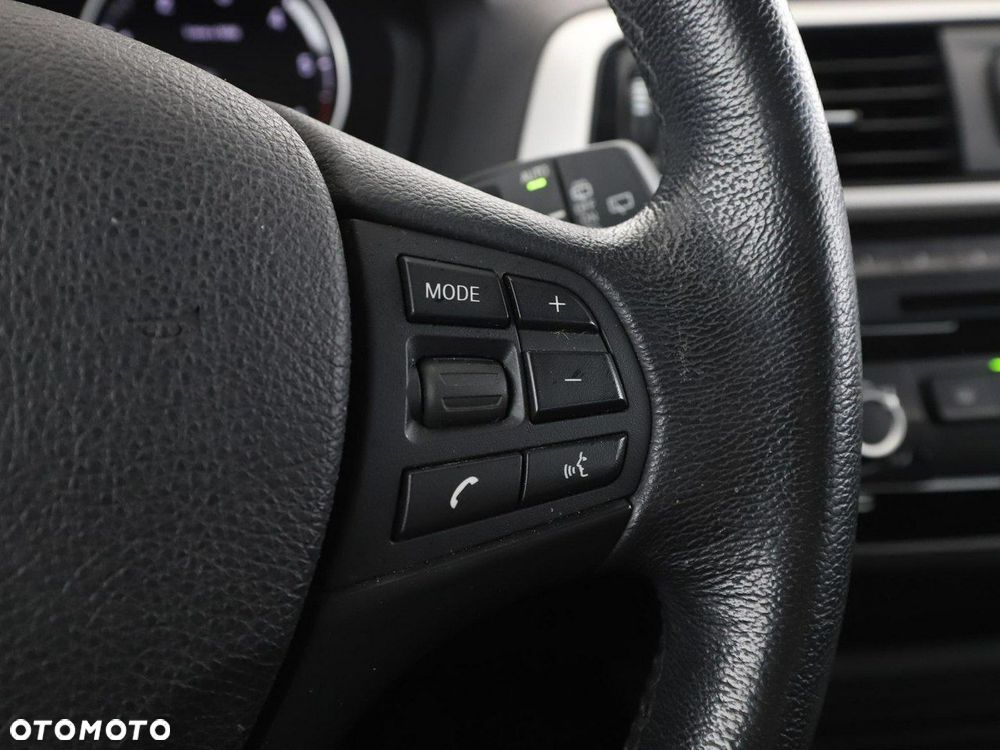 BMW Seria 1 118d Advantage - 30