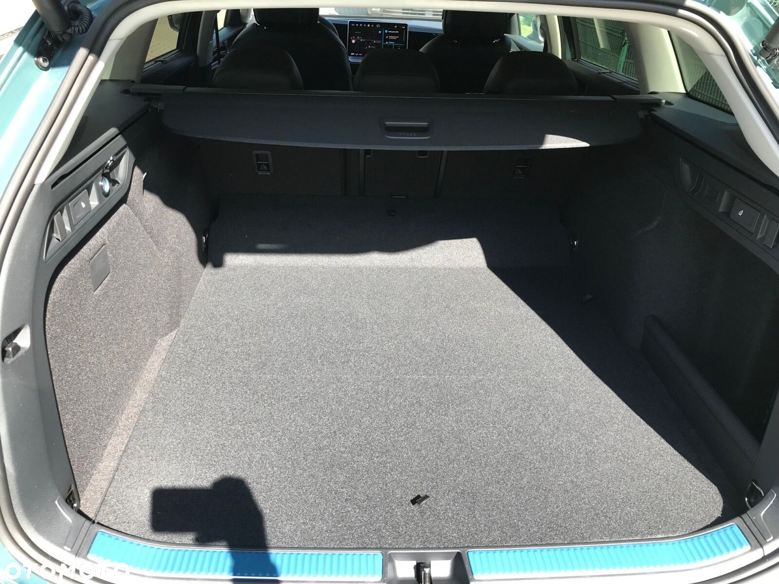 Volkswagen Passat - 18