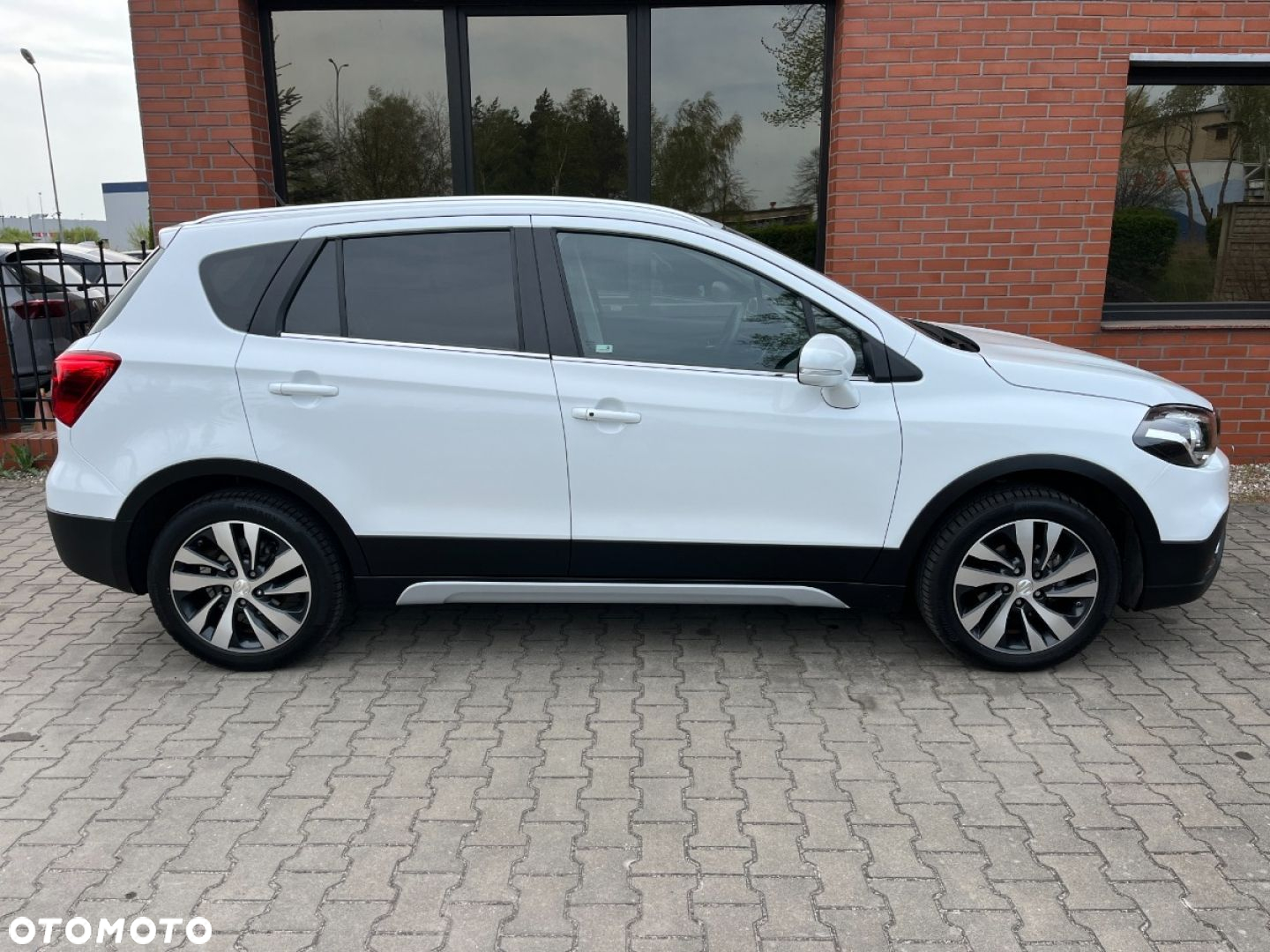 Suzuki SX4 S-Cross 1.4 Boosterjet Hybrid ALLGRIP Comfort+ - 25