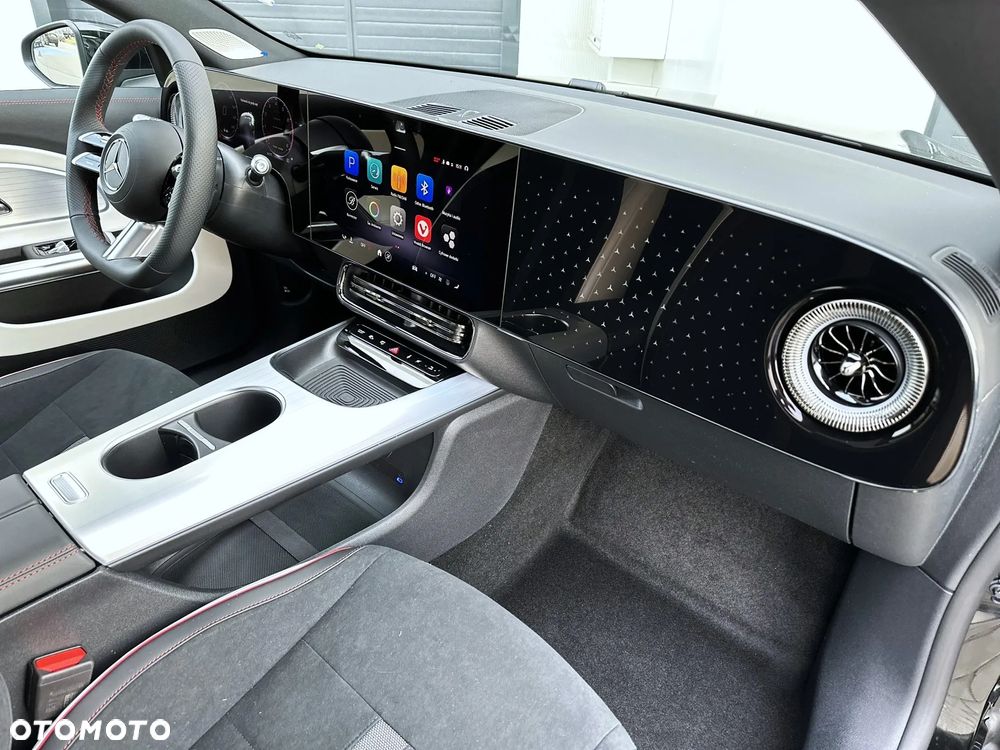 Mercedes-Benz CLA - 26