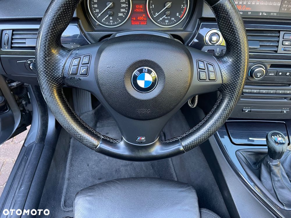 BMW Seria 3 325i Cabrio - 17