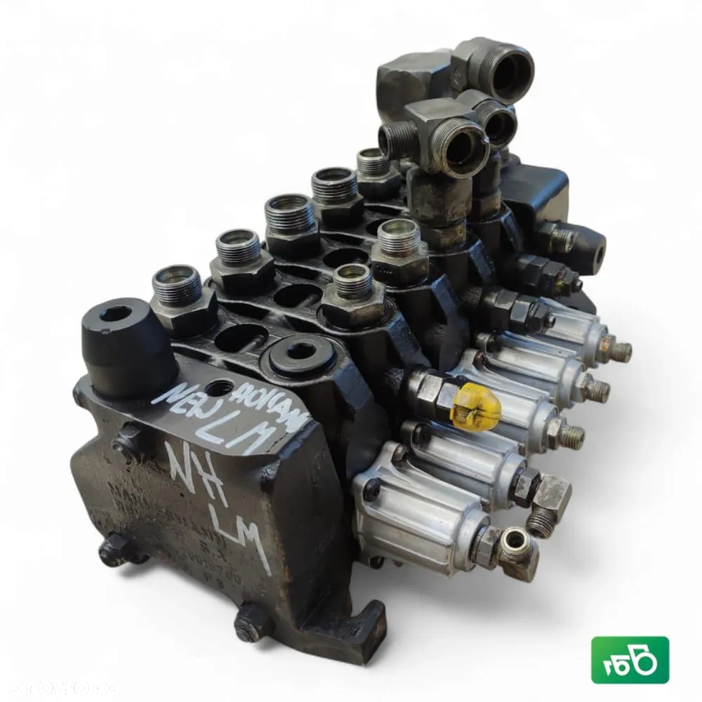 Rozdzielacz hydrauliczny Rexroth 26015700 Manitou MLT 629 - 6